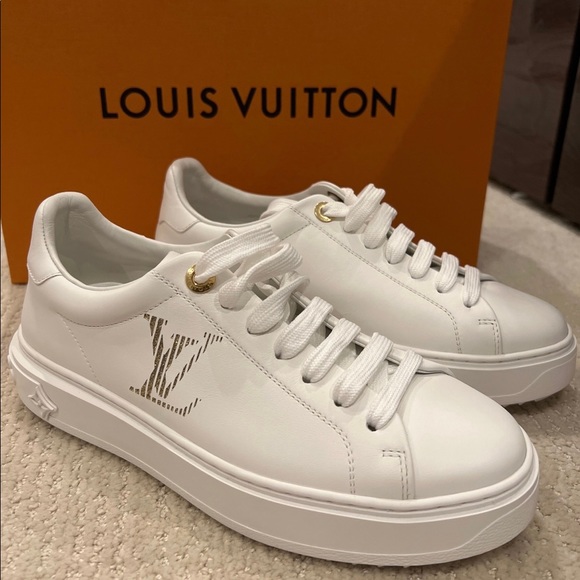 Louis Vuitton - Authenticated Time Out Trainer - Leather White for Women, Never Worn